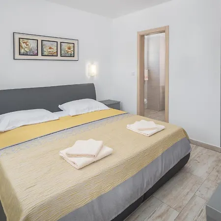 Holiday home Awesome In Porec