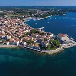 Awesome In Holiday home