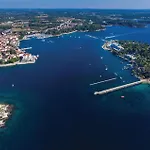 3 Bedroom Lovely In Сasa de vacaciones Poreč