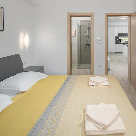 3 Bedroom Lovely In * Porec