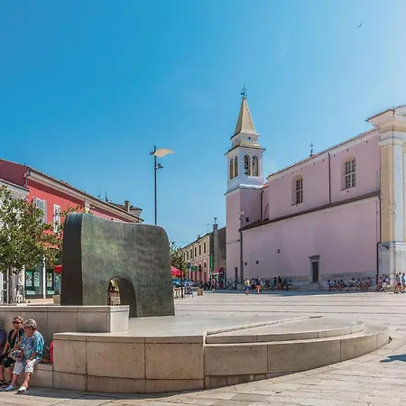 Holiday home 3 Bedroom Lovely In Porec