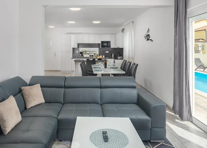 Дом отдыха 3 Bedroom Lovely In