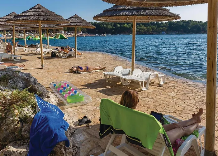 3 Bedroom Lovely In Дом отдыха *