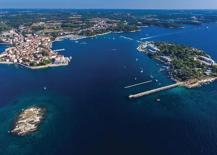 3 Bedroom Lovely In Ferienhaus Poreč